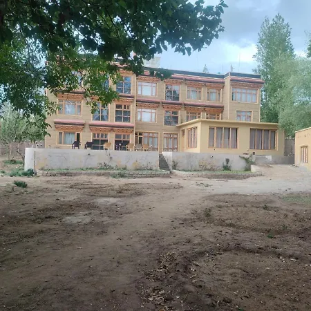 Hotel Alpine Ladakh-2